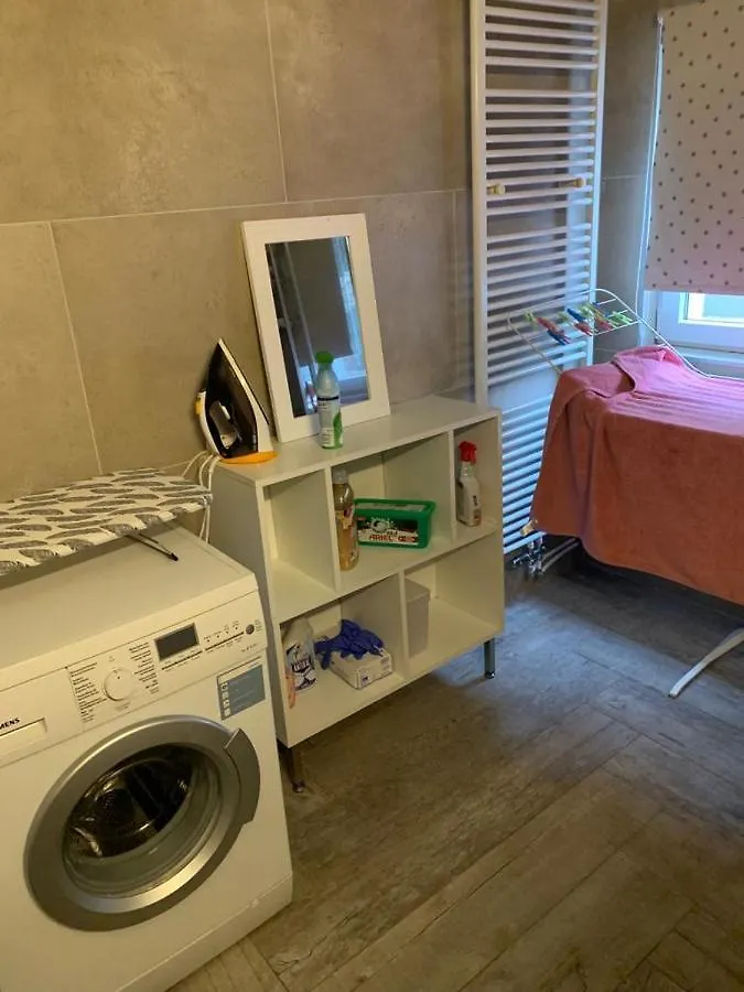 Comme A La Maison Bruselas 0*,  Bélgica