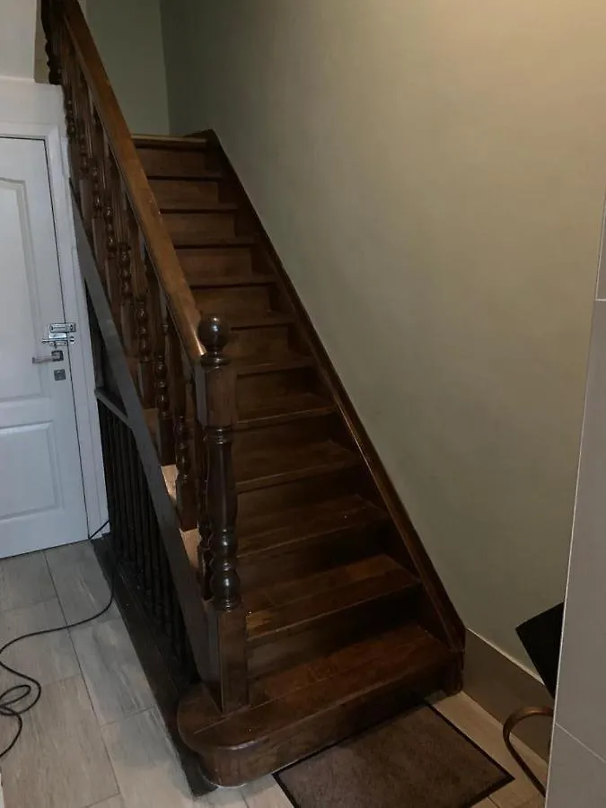 Comme A La Maison Brussels Apartment