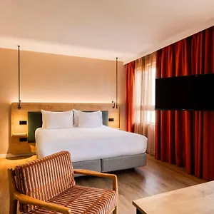 Отель Hilton Garden Brussels Centre, Saint-Gilles